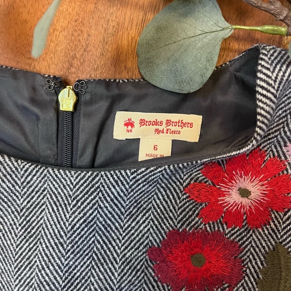 Brooks Brothers embroidered dress - Picture 8 of 13